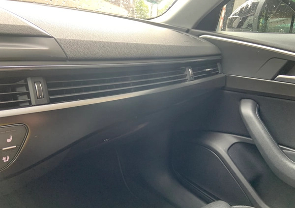 Audi A4 cena 82900 przebieg: 276708, rok produkcji 2016 z Kowal małe 436